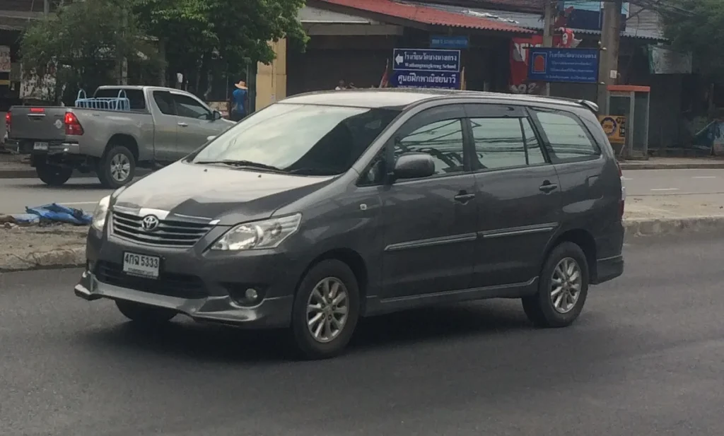 Sewa Mobil dengan Supir Muslim di Bali: Tanya AI